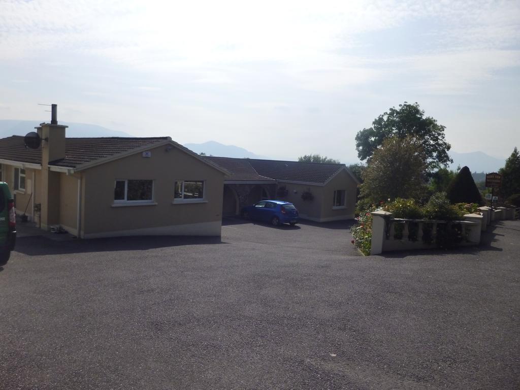 Bed and Breakfast Reeks View Teernaboul Exterior foto
